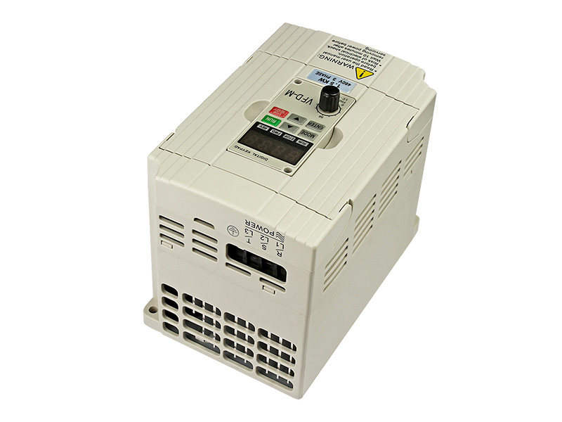 8000S通用變頻器，變頻調(diào)速器，變頻器廠家，電機變頻器，三相變頻器